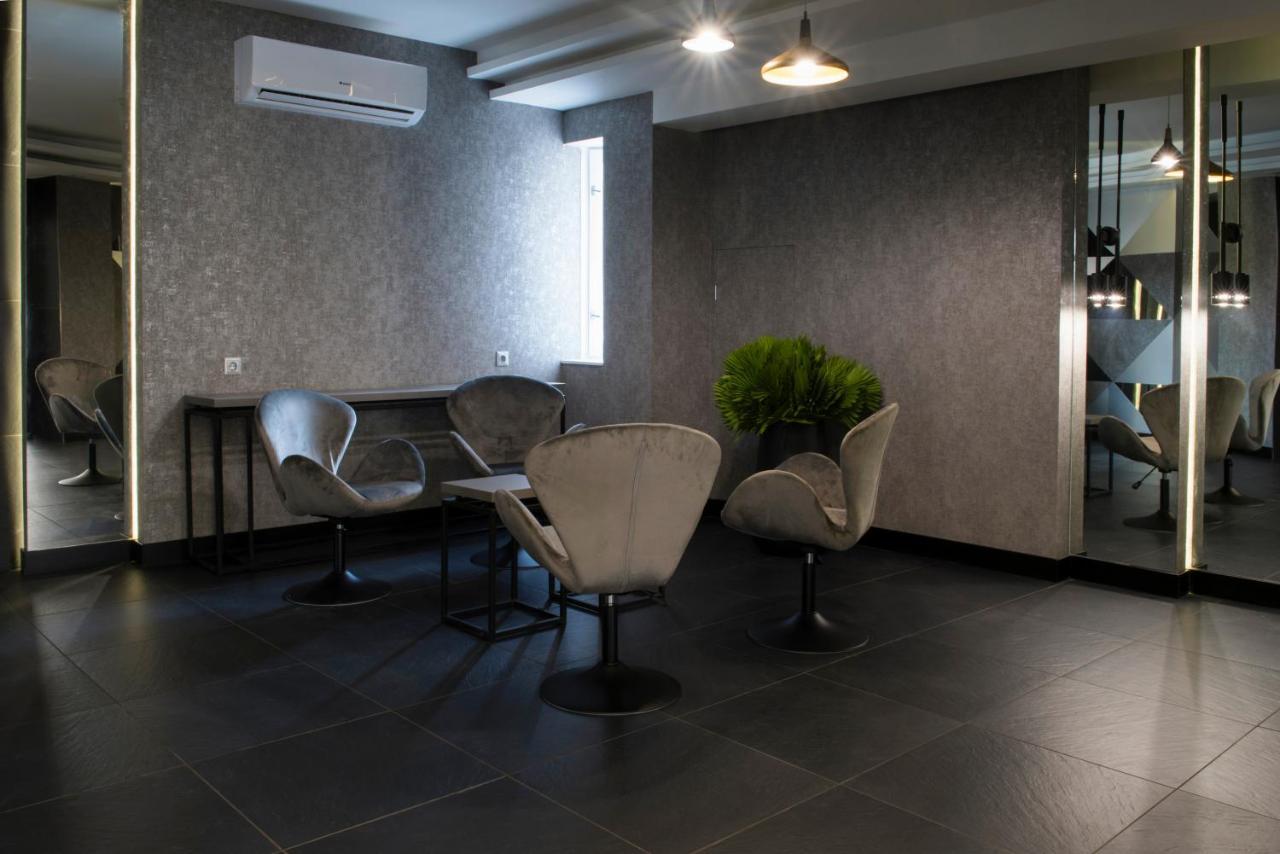 Hotel Central Кечкемет Экстерьер фото
