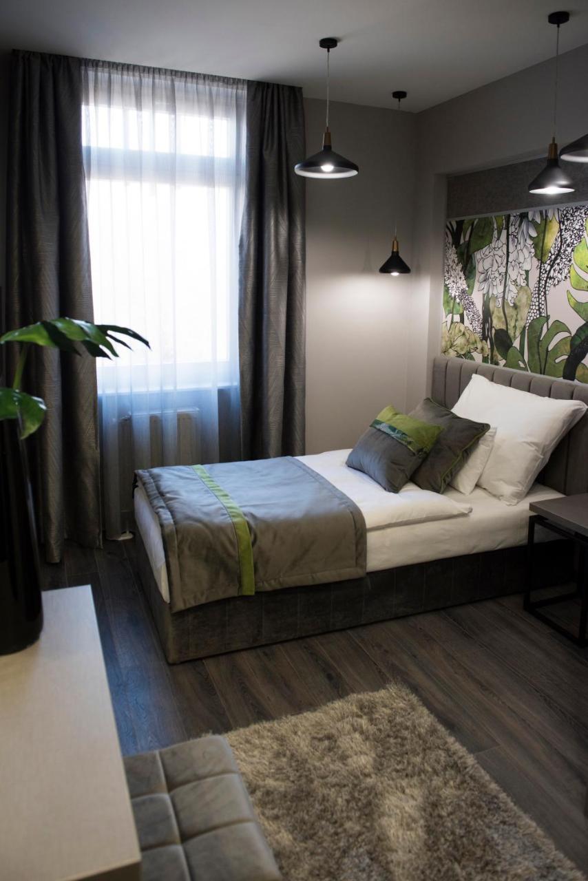 Hotel Central Кечкемет Экстерьер фото